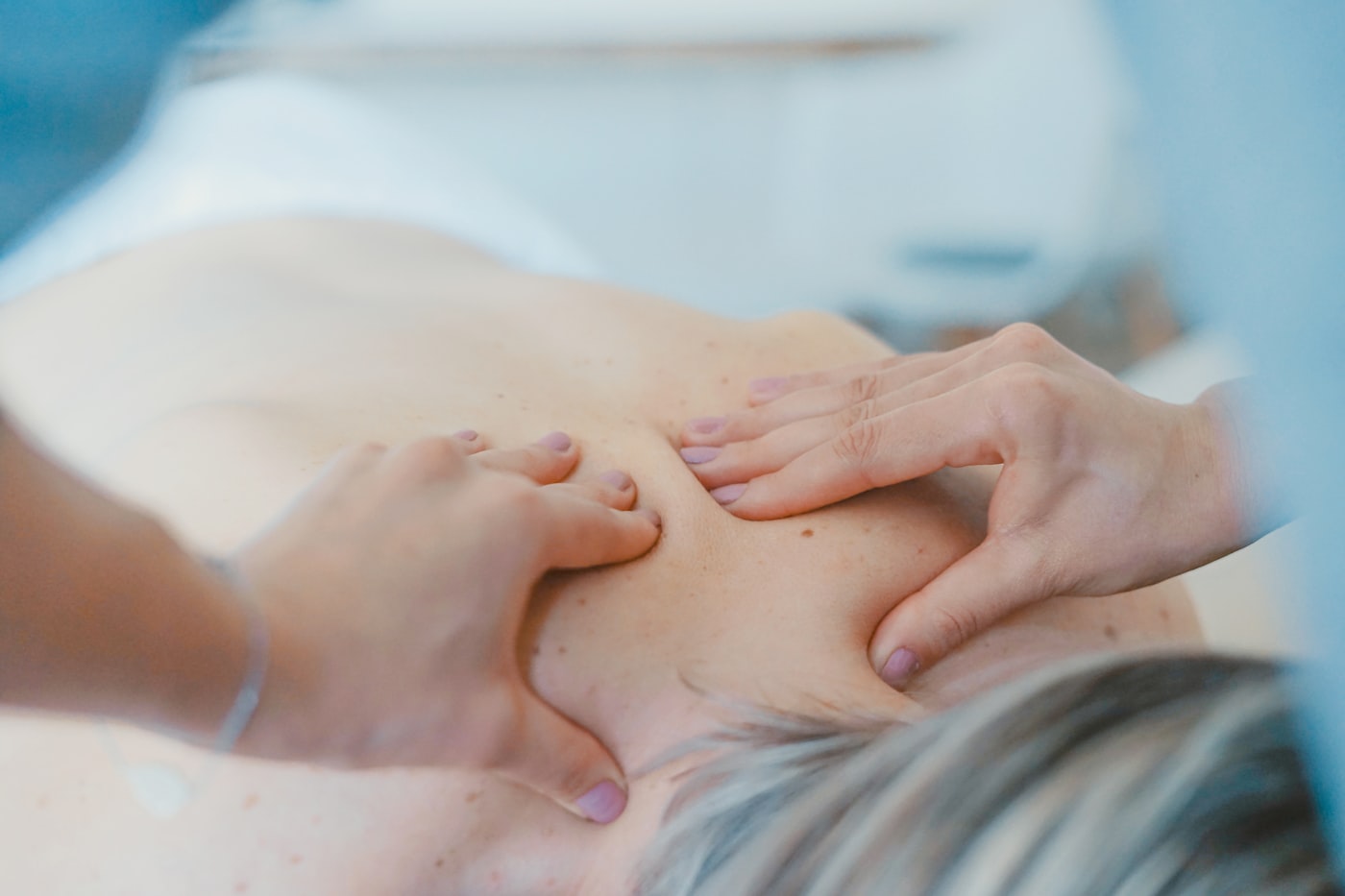 Relaxing neck and shoulder massage